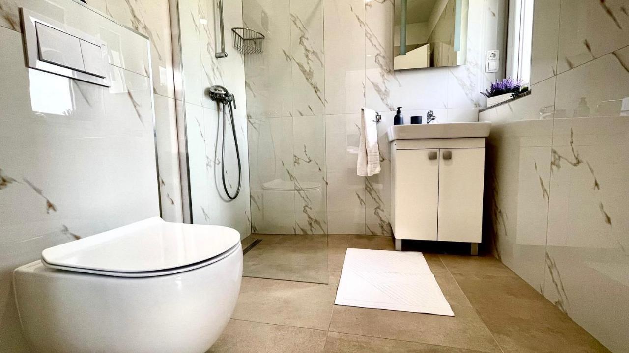 Studio Apartmani Kaja I Iva Sinj Esterno foto